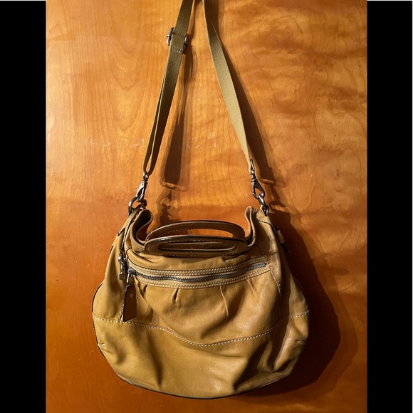 Fossil Pebbled Leather Satchel Crossbody🖤 - Picture 2 of 16